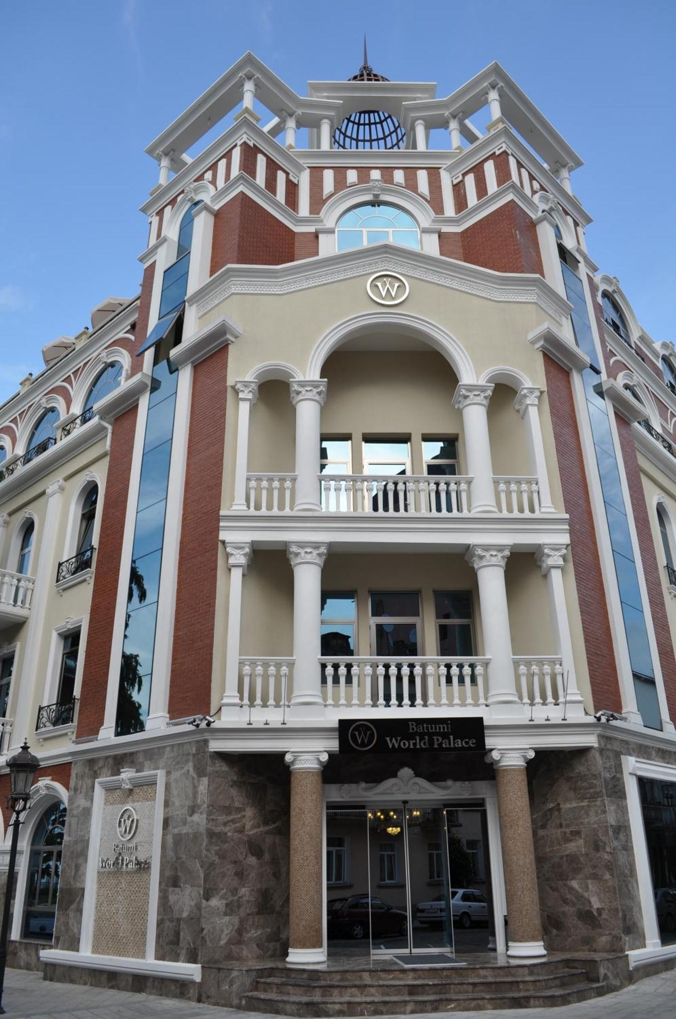 World Palace 4* Batumi