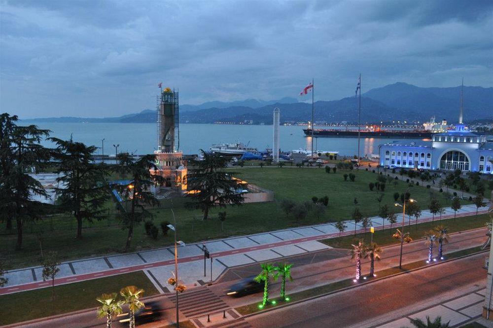 World Palace 4* Batumi