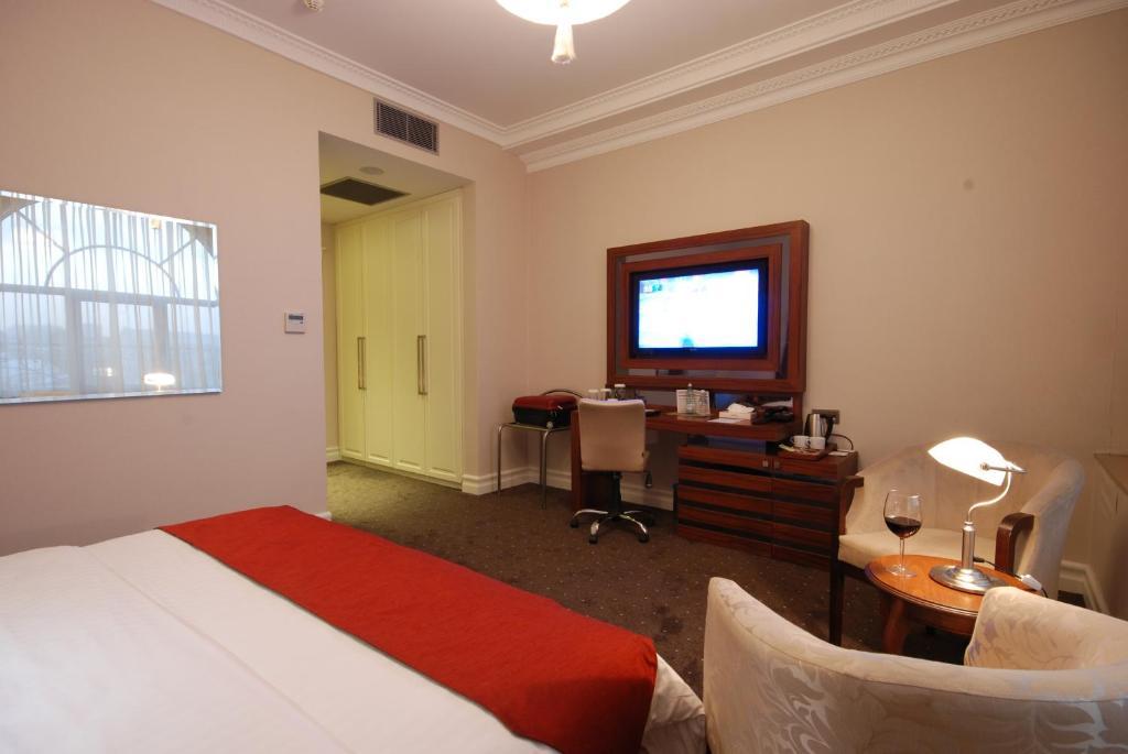World Palace Hotel