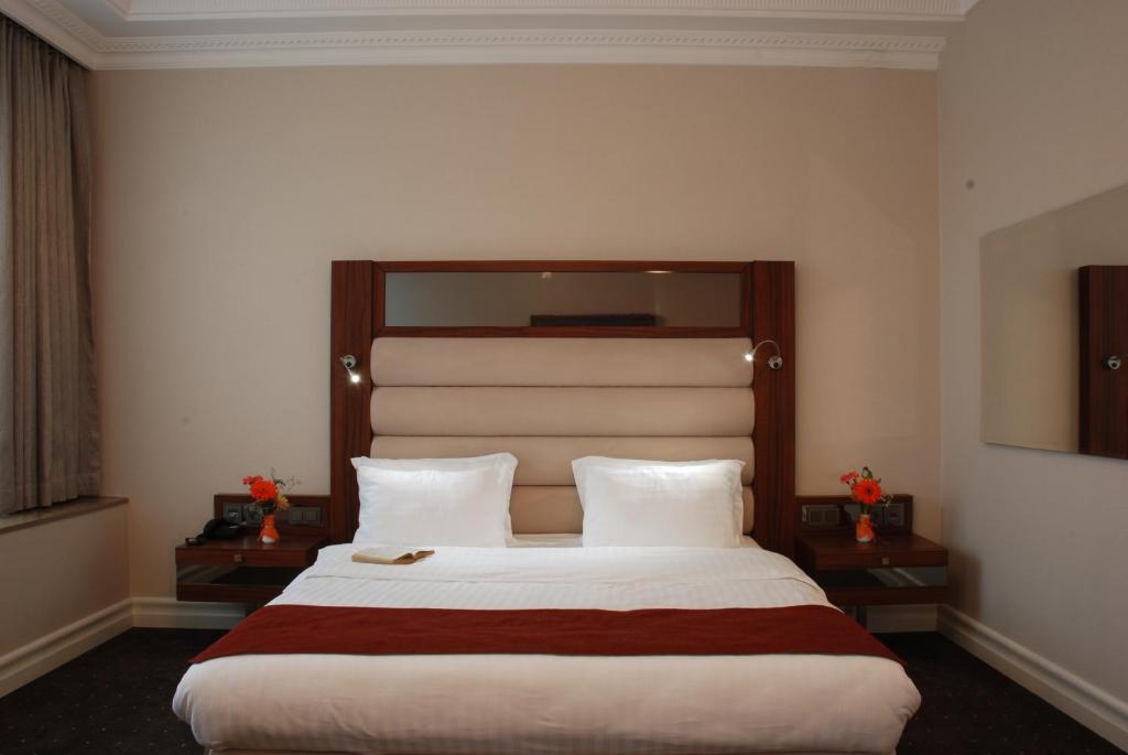 World Palace 4* Batumi