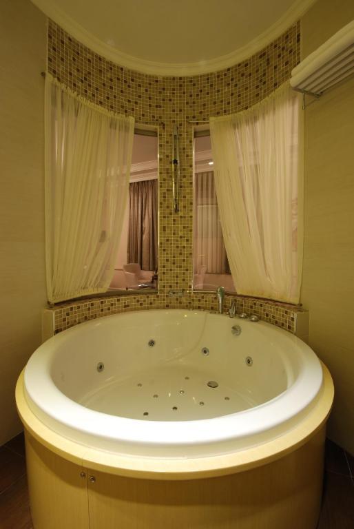 World Palace 4*
