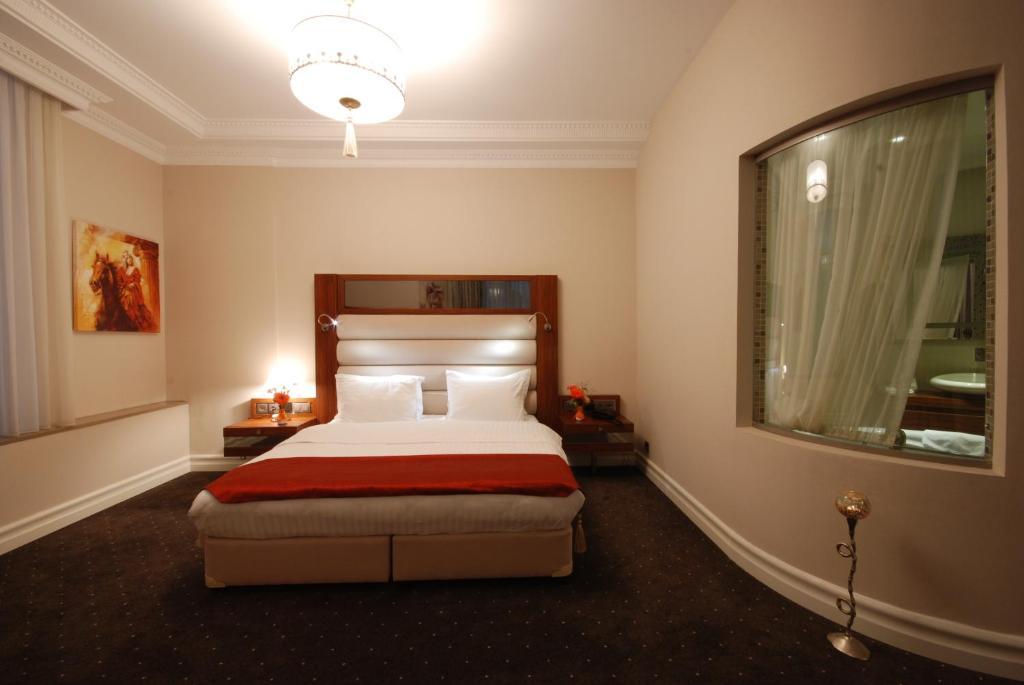 World Palace Hotel Batumi